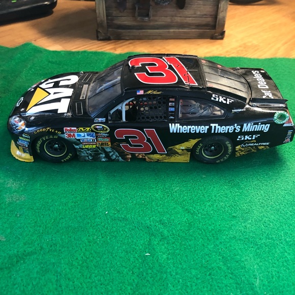 CAT diecast Racing car - Picture 2 of 3